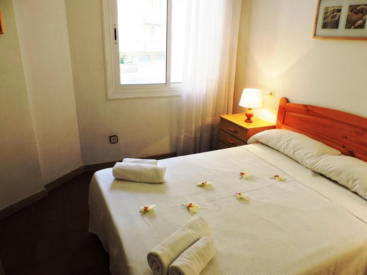 Homeholidaysrentals Sol Pineda de Mar Ngoại thất bức ảnh